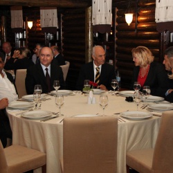 03_conference_dinner